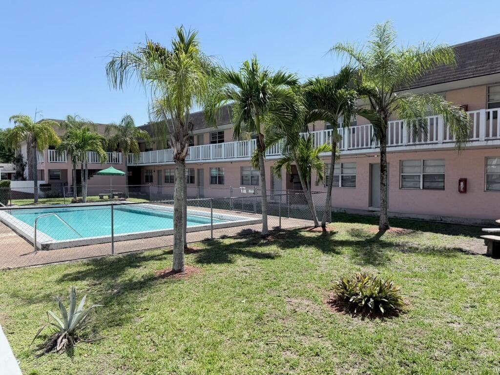 6050 SW 27th Street
