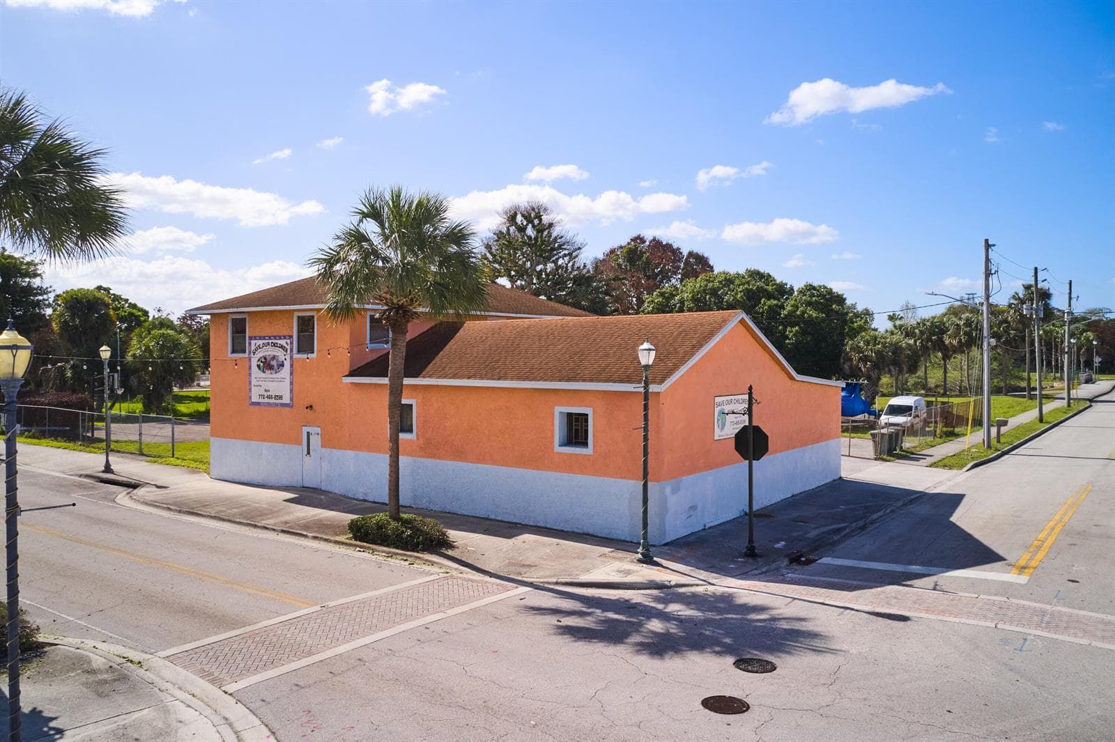 464 N 9th Street