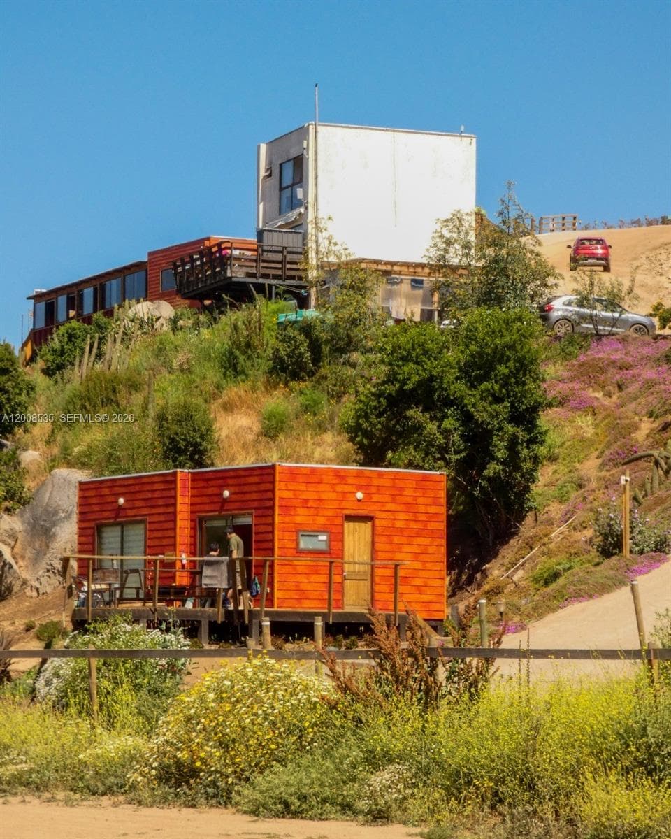 LODGE FOR SALE Santo Domigo (Chile)