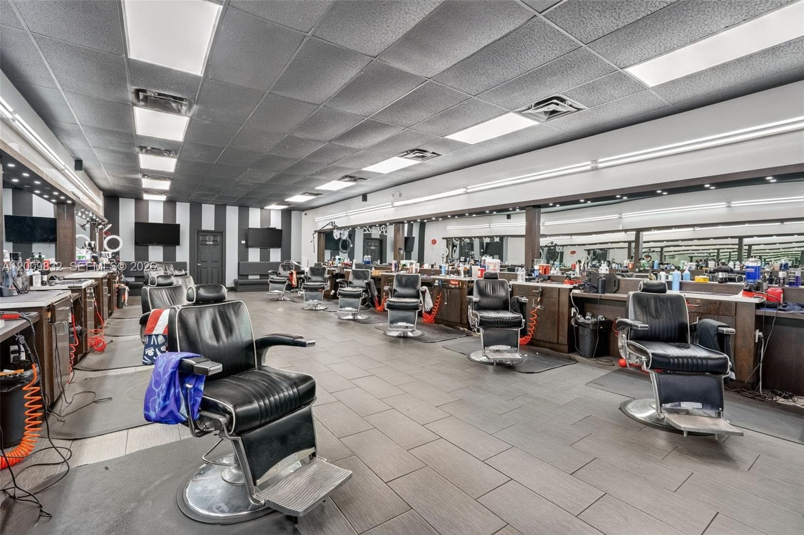 Established Barbershop for Sale – Prime Kendall Location