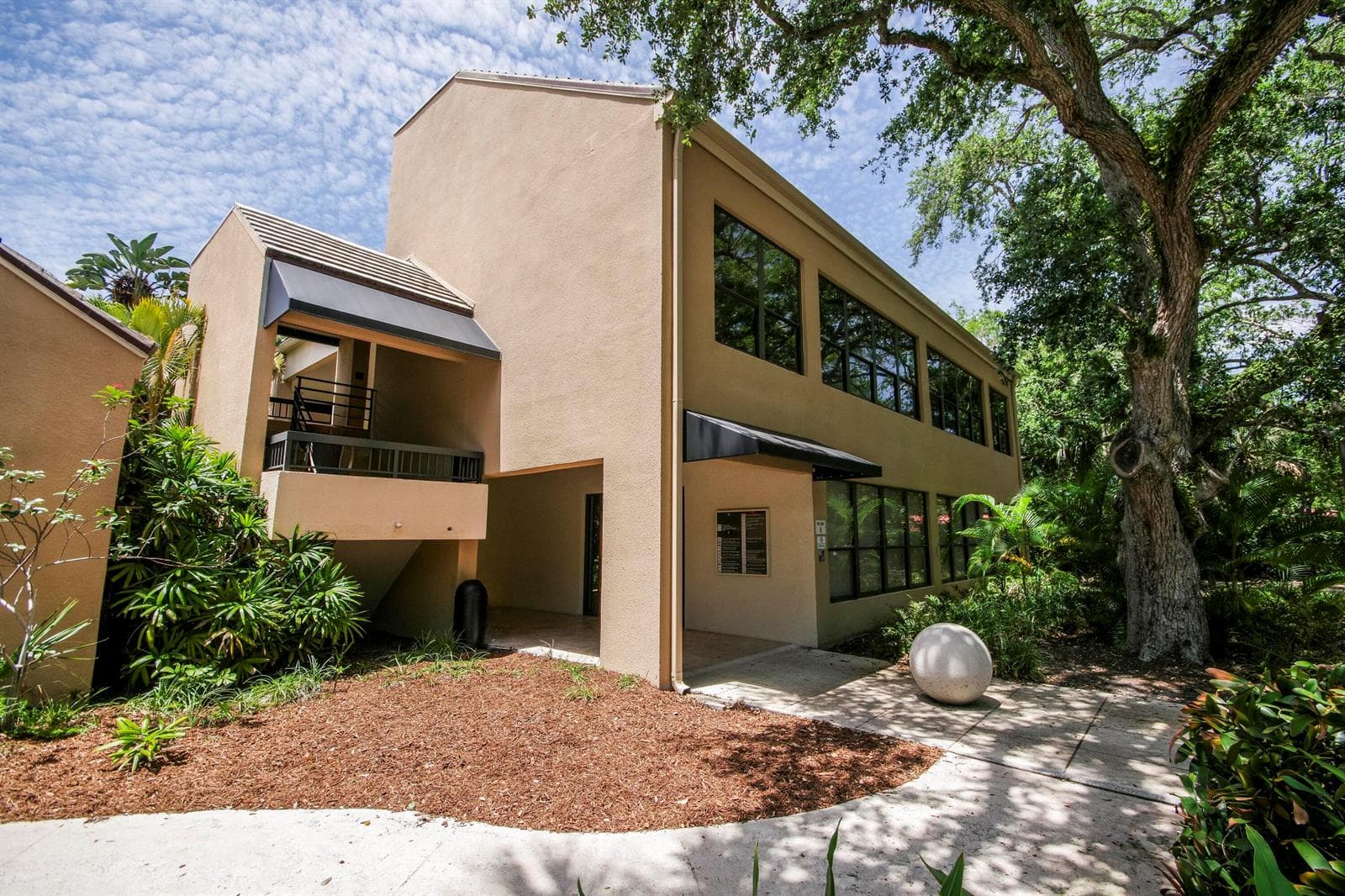 11211 Prosperity Farms Road # 204