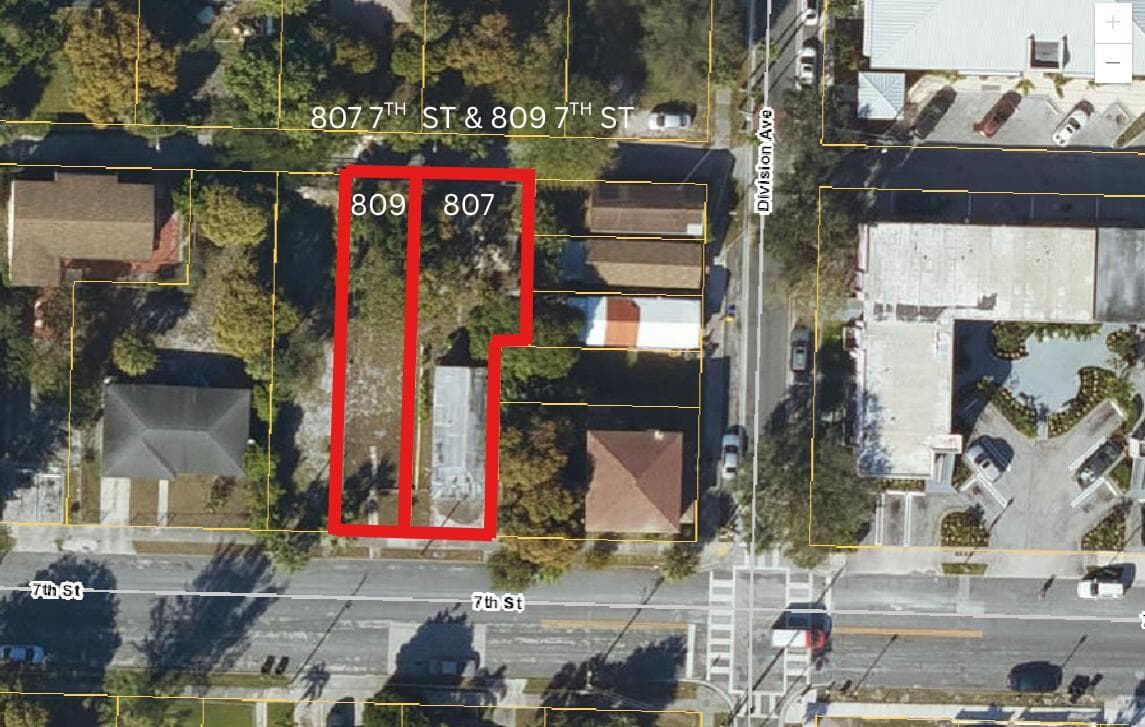 809 7th Street