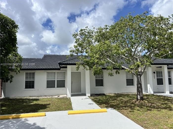 201-205 NW 30th Ave