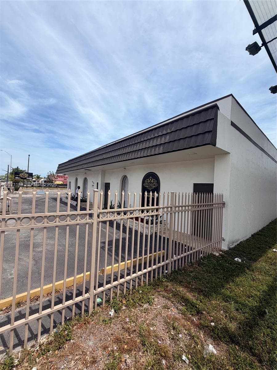 920 NW 119th St