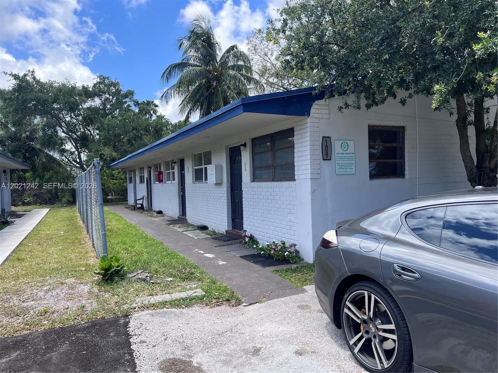 109 NW 14th Way # 4