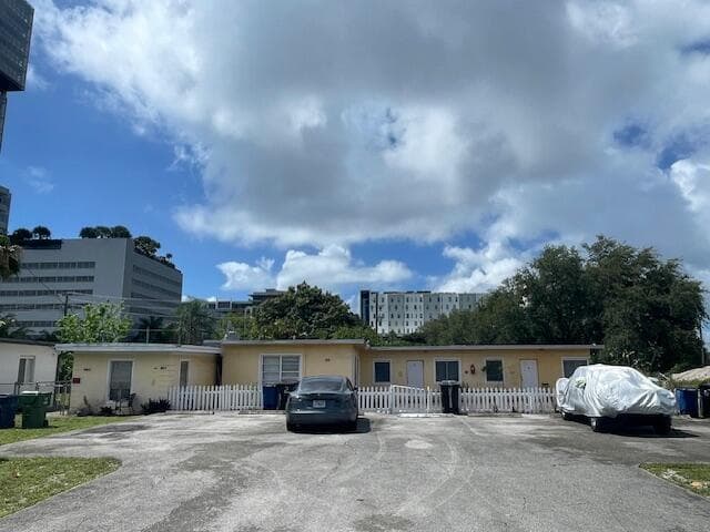 224 SE 9th Court # 4
