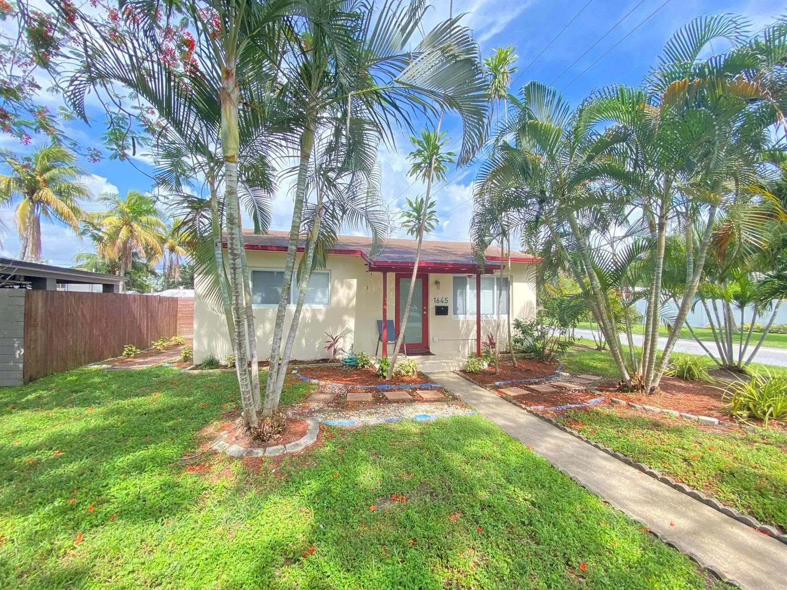 1645 NE 16th Avenue