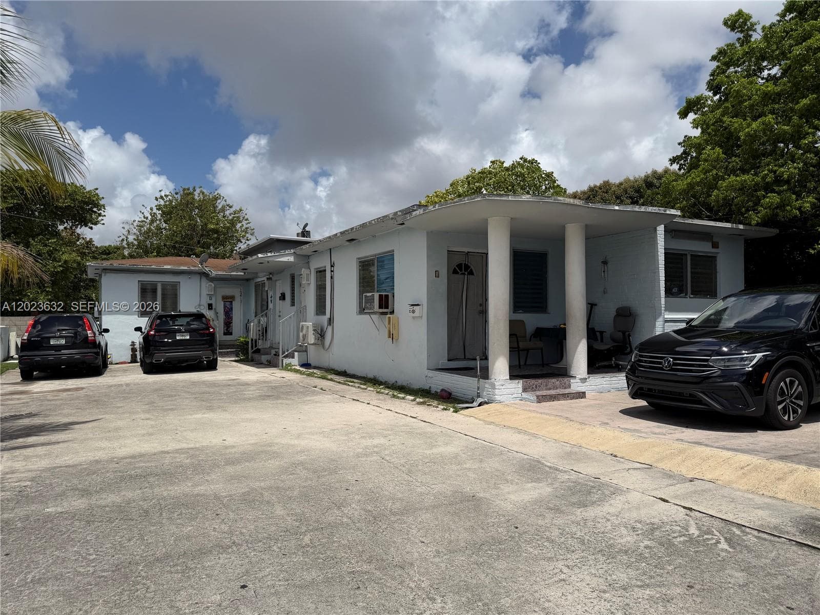 130 NW 16th Ave