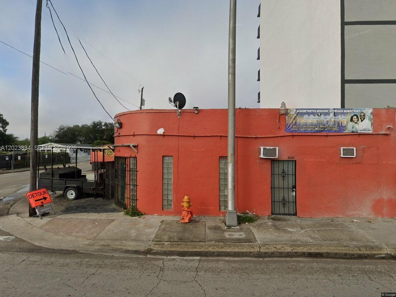8602 NW 22nd Ave