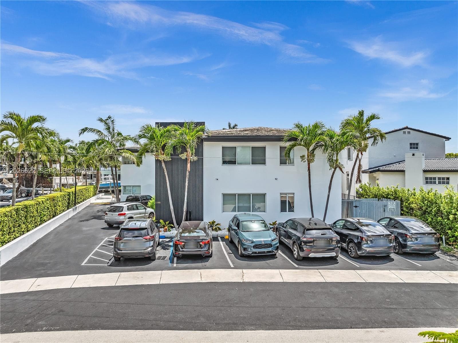 11900 N Bayshore Dr # 8