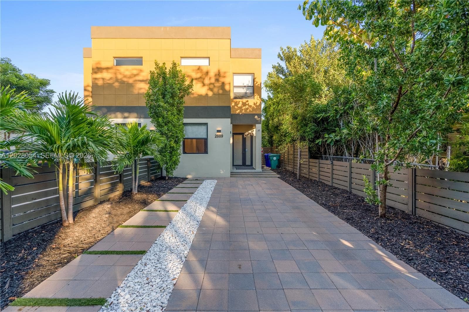 2887 SW 33rd Ave