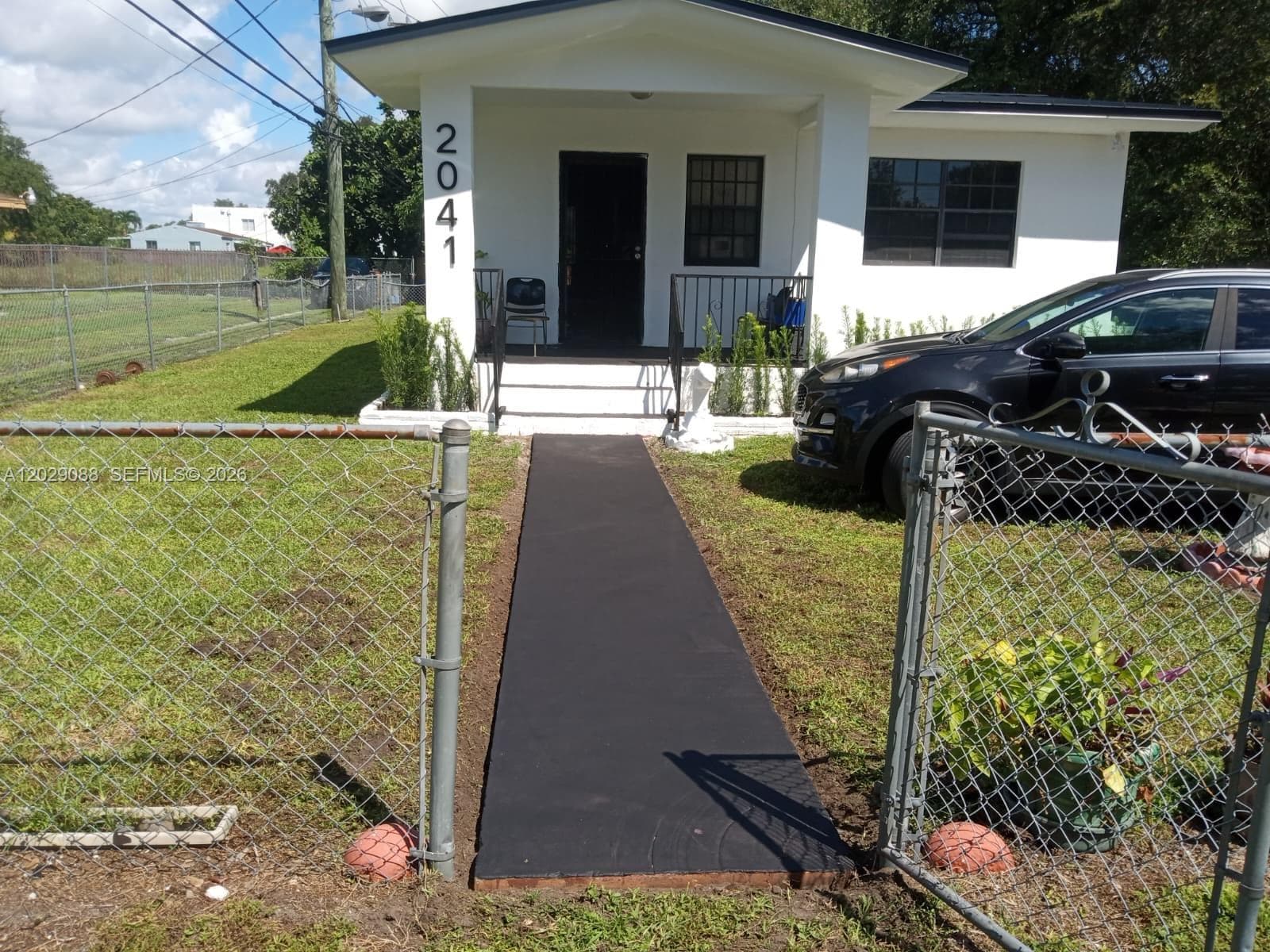 2041 NW 100th St