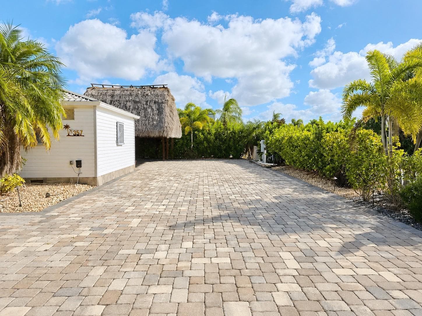 3520 SW 7th Manor