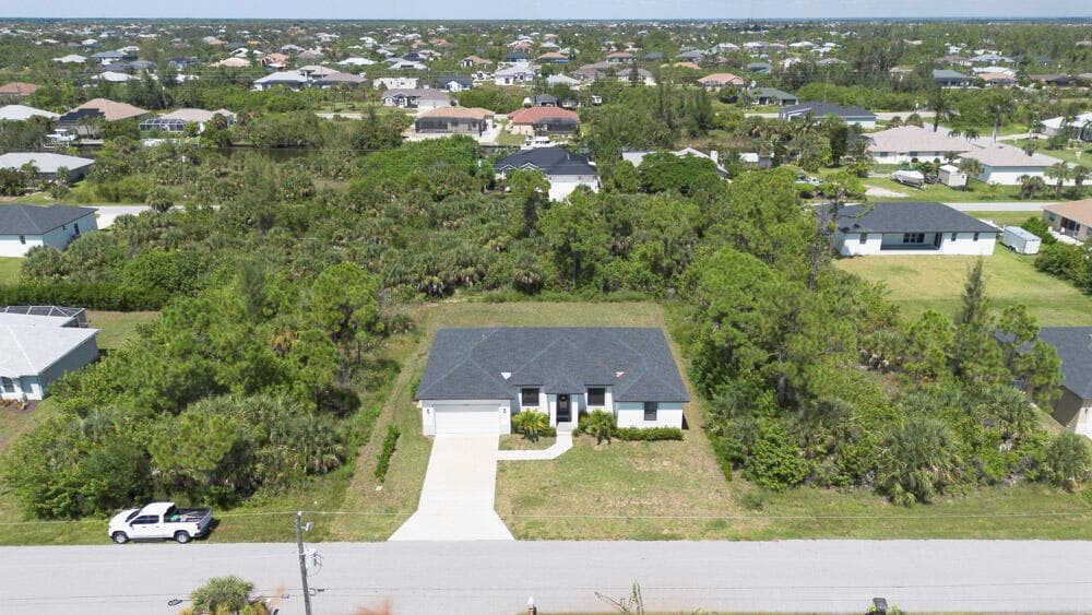 15245 Brainbridge Circle