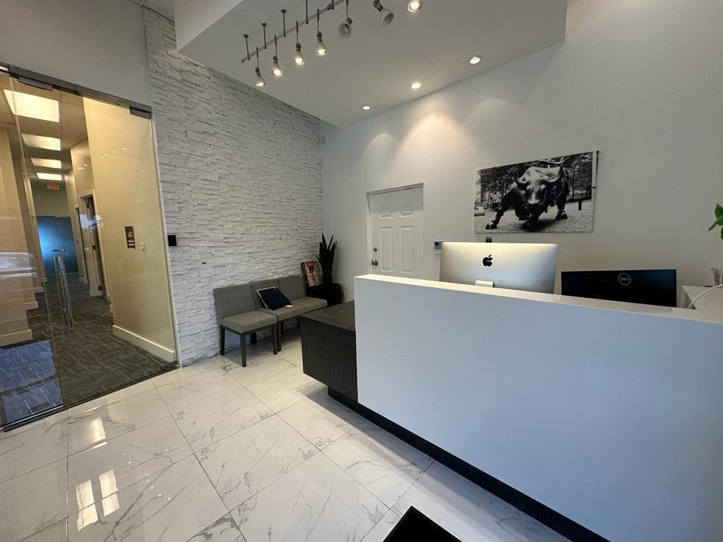 425 NW 10th Terrace