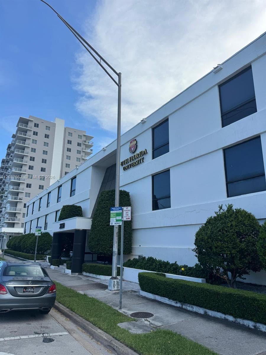 Medical Office For Sale on 27th Ave