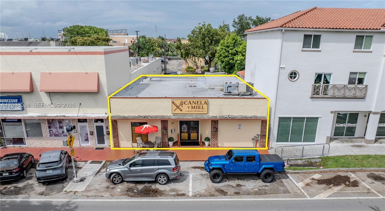 365 N Royal Poinciana Blvd