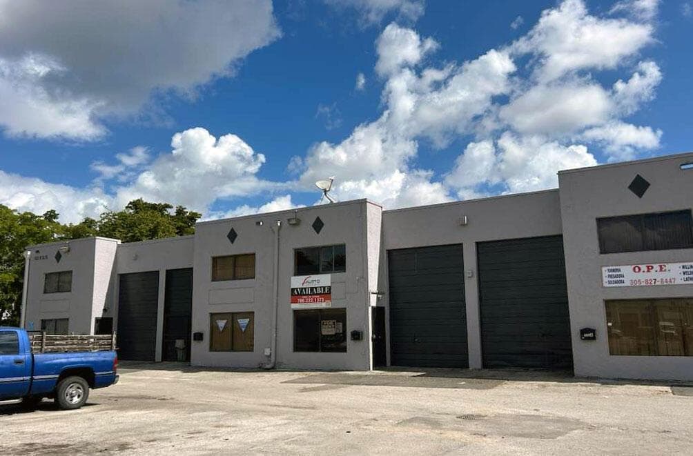1750 W 39th Place # 1005