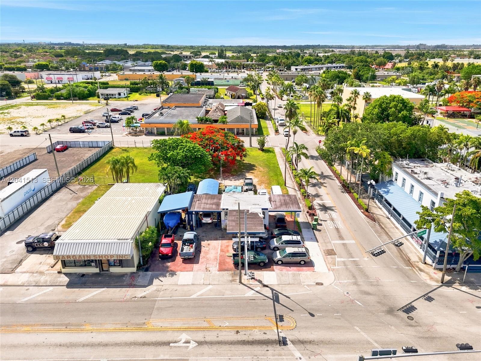 3 N Flagler Ave