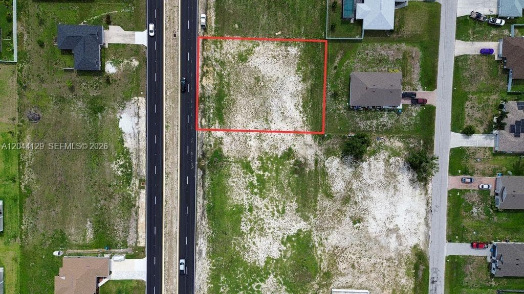 317 E Diplomat PKWY