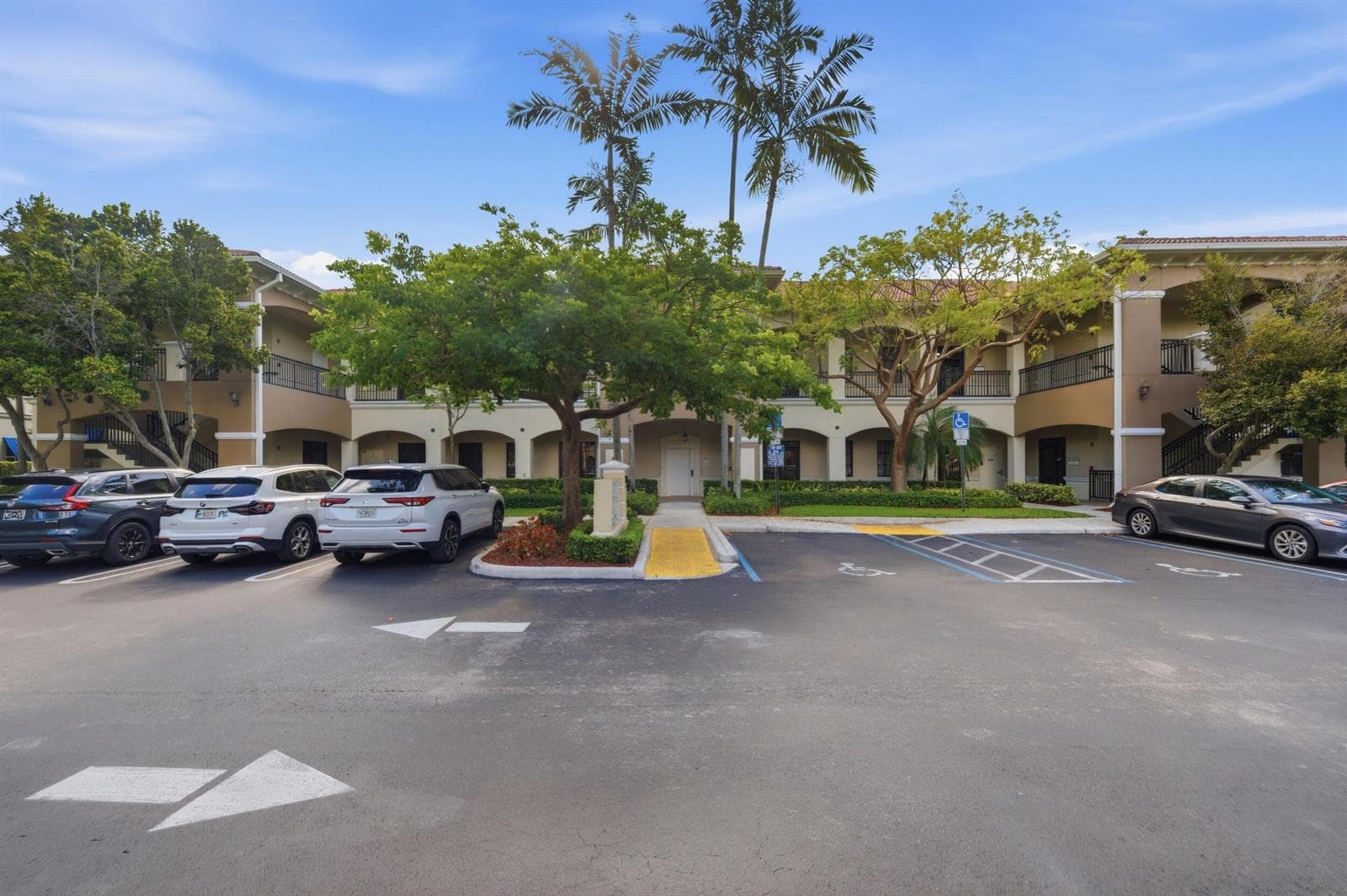 7301 Wiles Road # 202