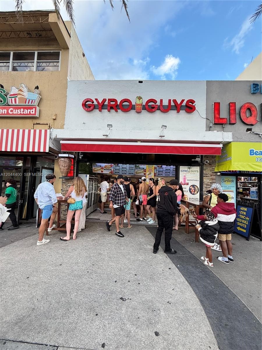 3013 E Las Olas Blvd