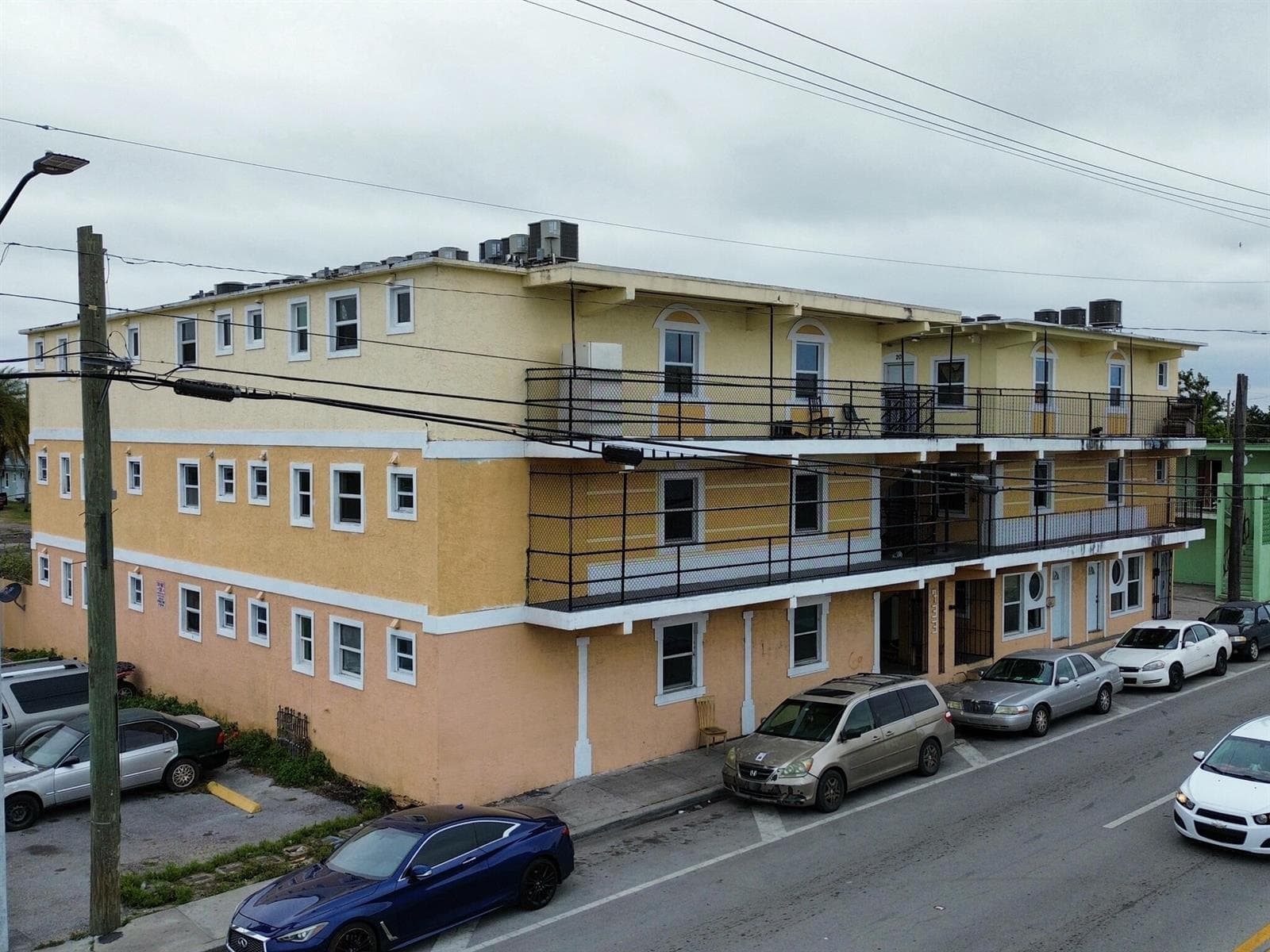 733 Dr M.l.k. Jr Boulevard W
