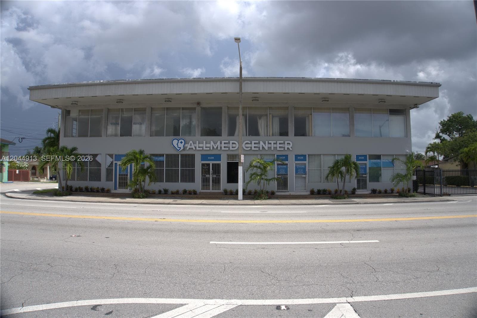 2433 NW 7th St