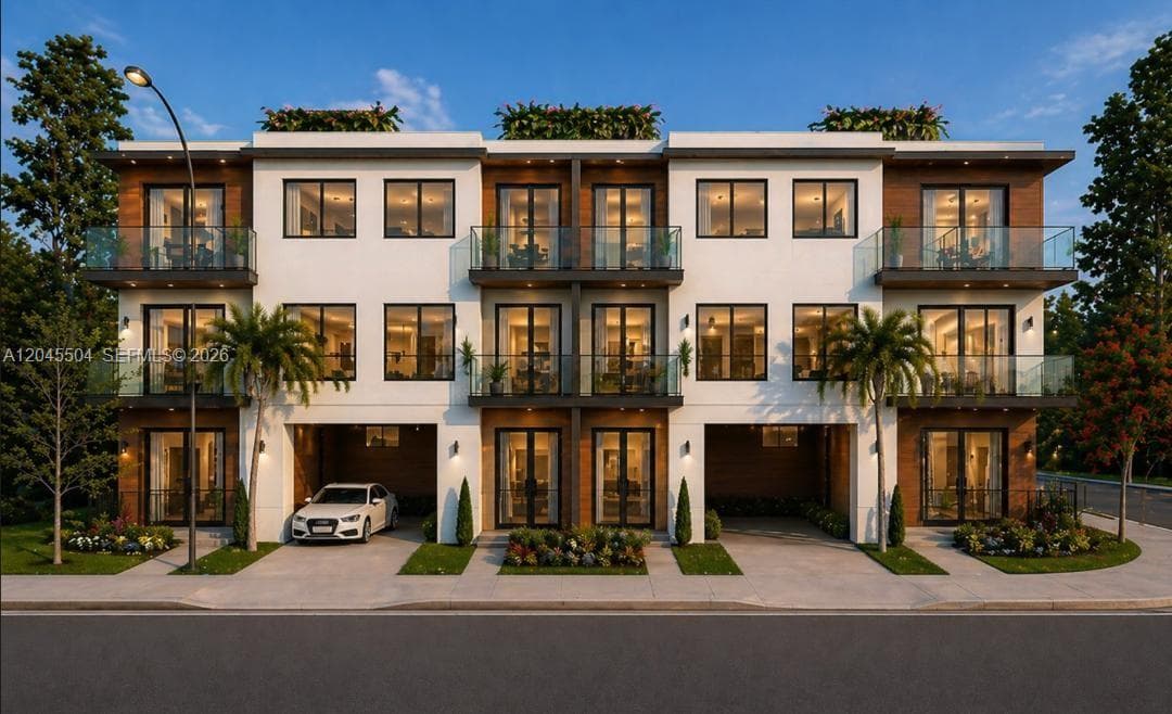 933 SW 4th Ave