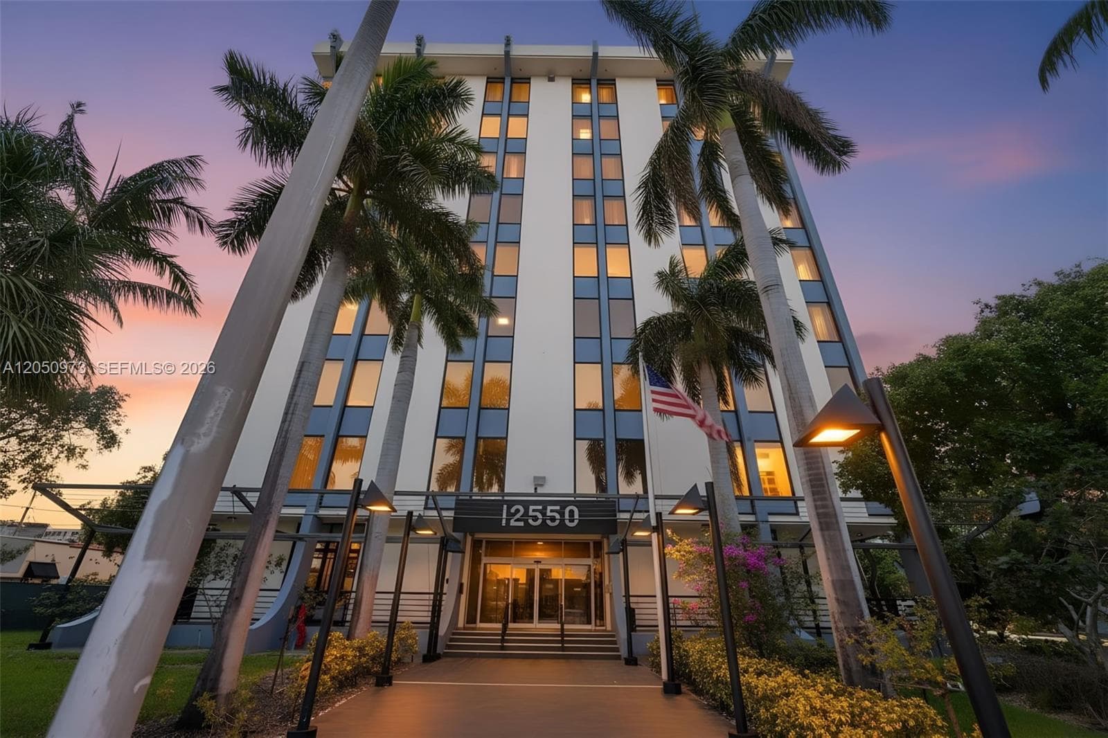 12550 Biscayne Blvd # 702