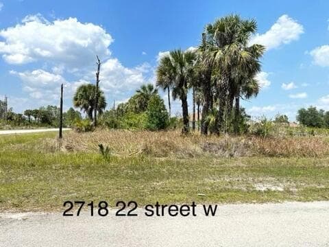 2718 22ND Street W