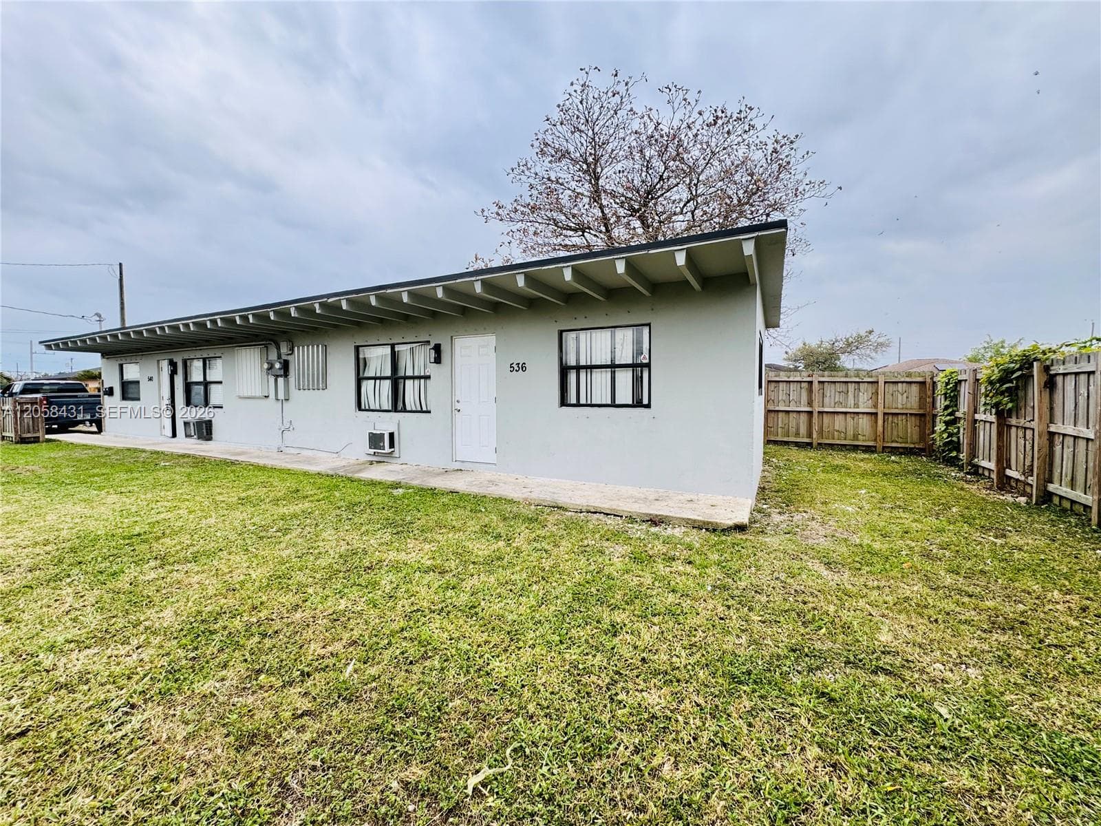 536 SW 6th Ter