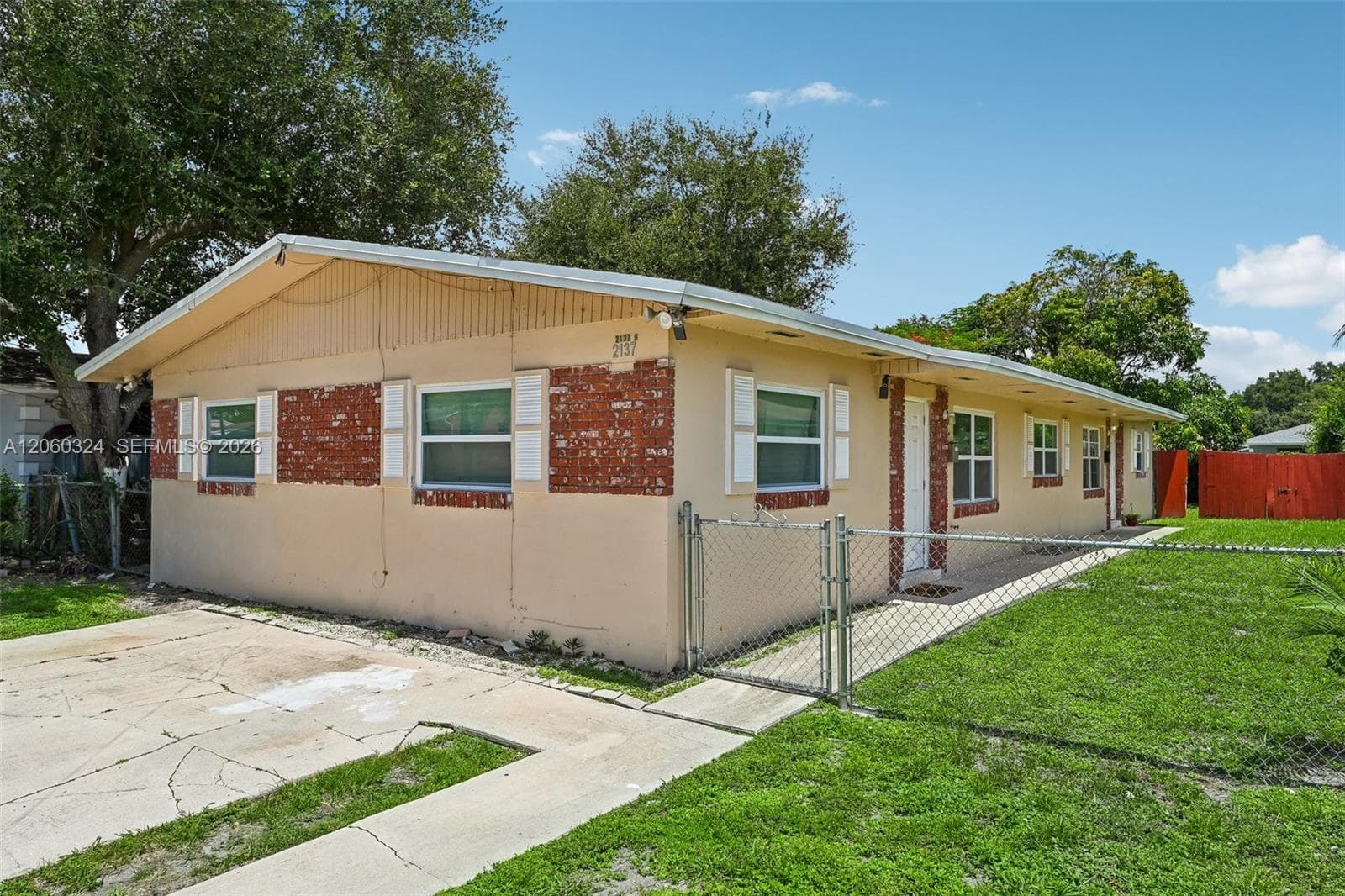 2137 NW 99th Ter