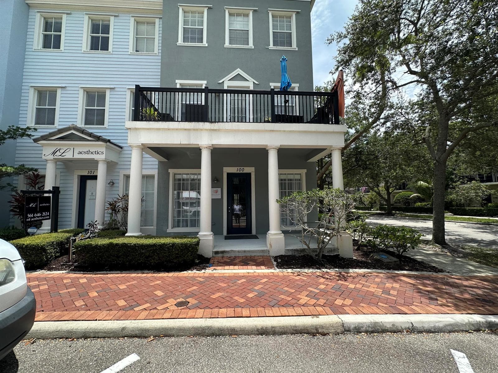 221 GREENWICH Circle # 100