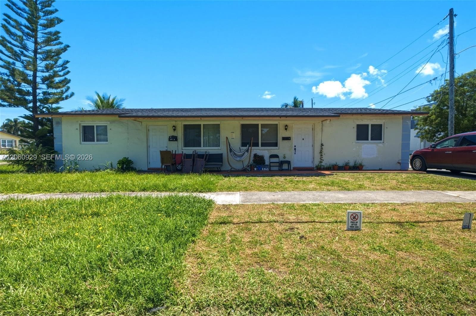 137 NE 1st Ct