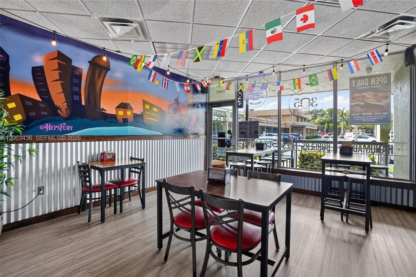 Turnkey Hollywood Restaurant w/ Hood, Gas & 2COP!, photo 1 of 1