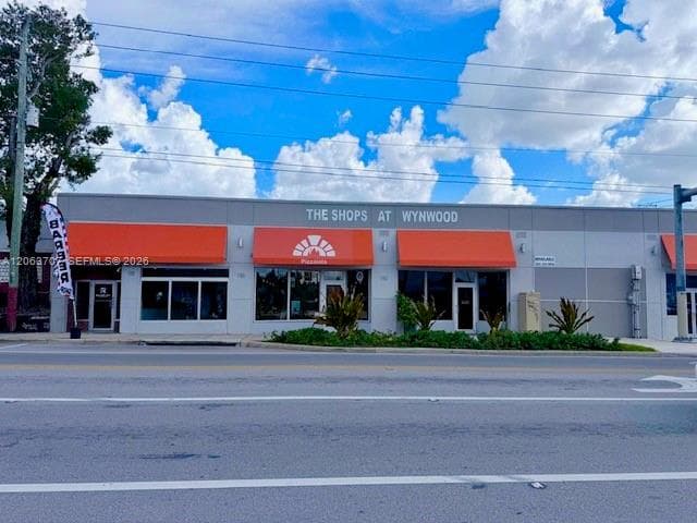 190 NW 36th St