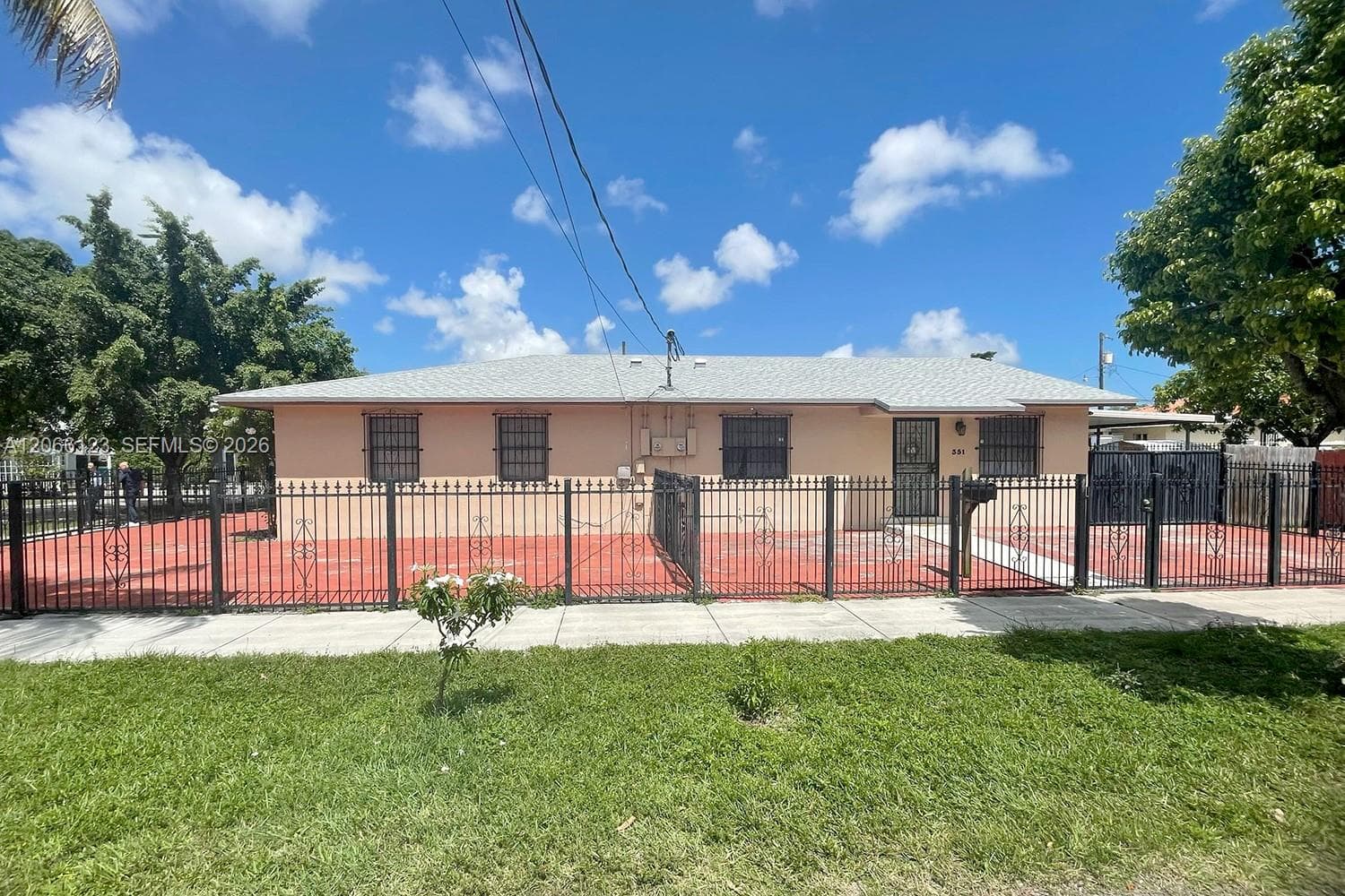 351 NW 32nd Pl