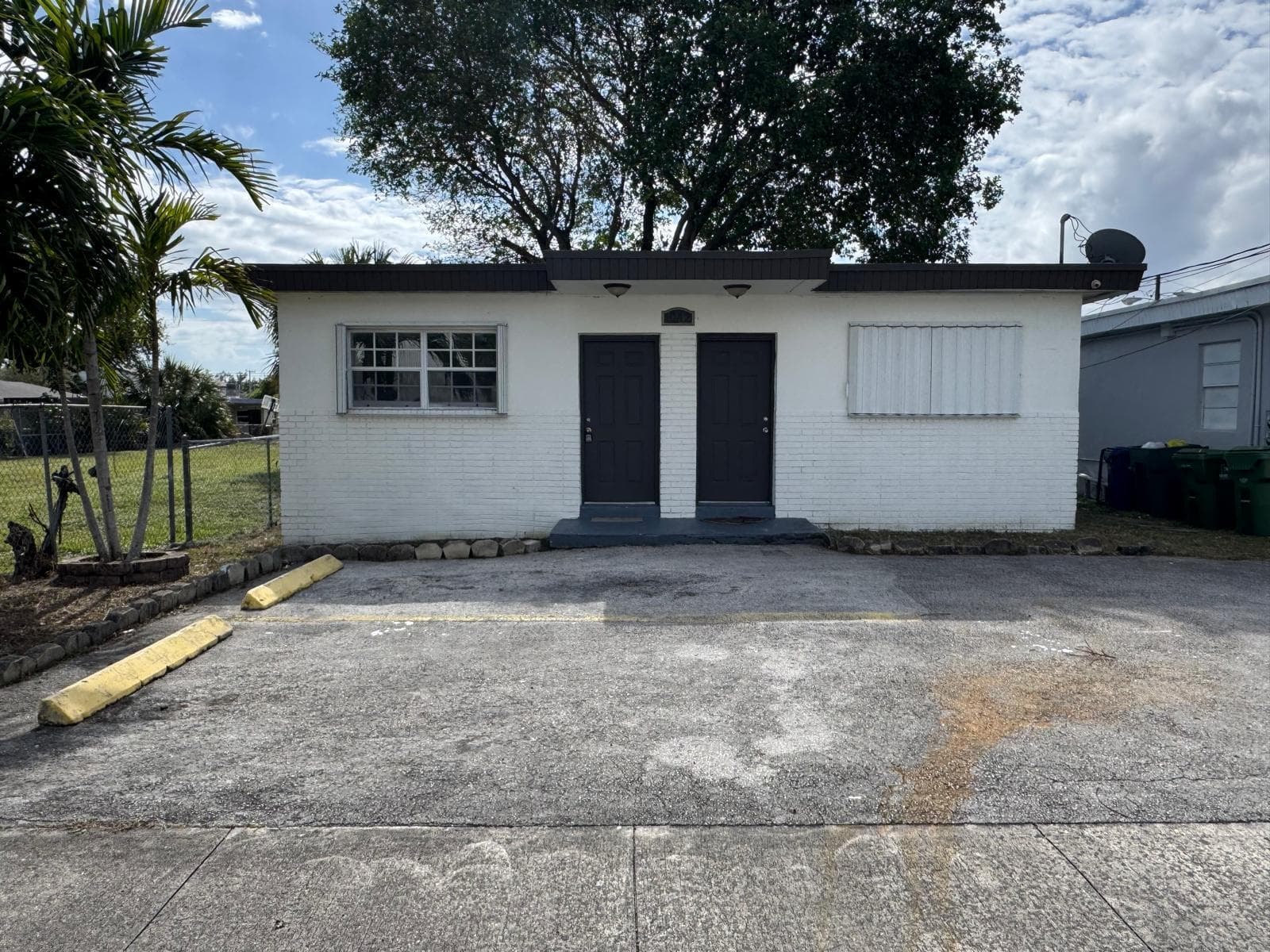 1042 Foster Road