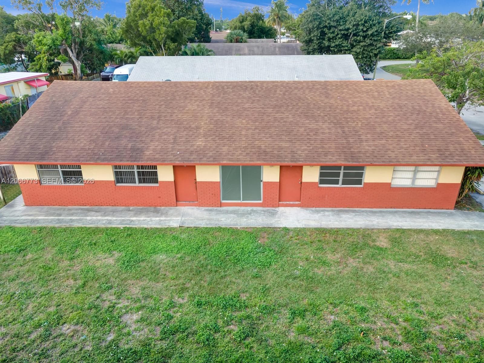 2610 Riverland Dr