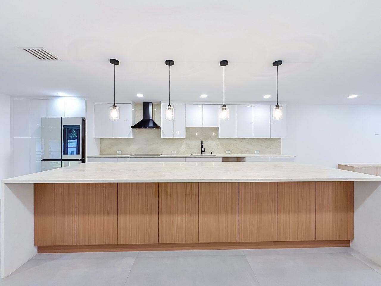 8971 NW 33RD Street