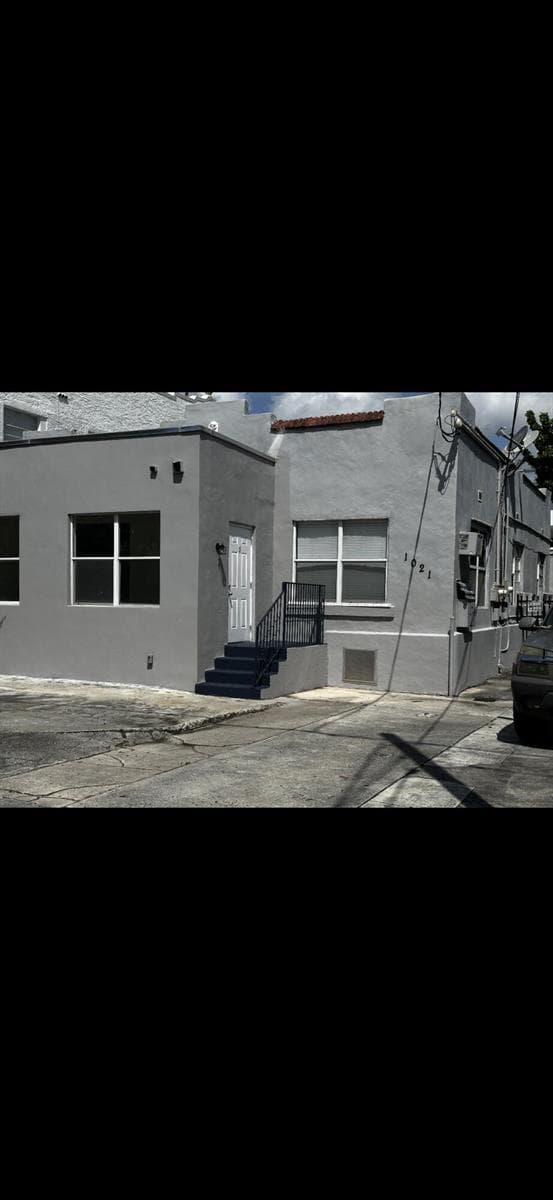 1021 SW 5TH Street