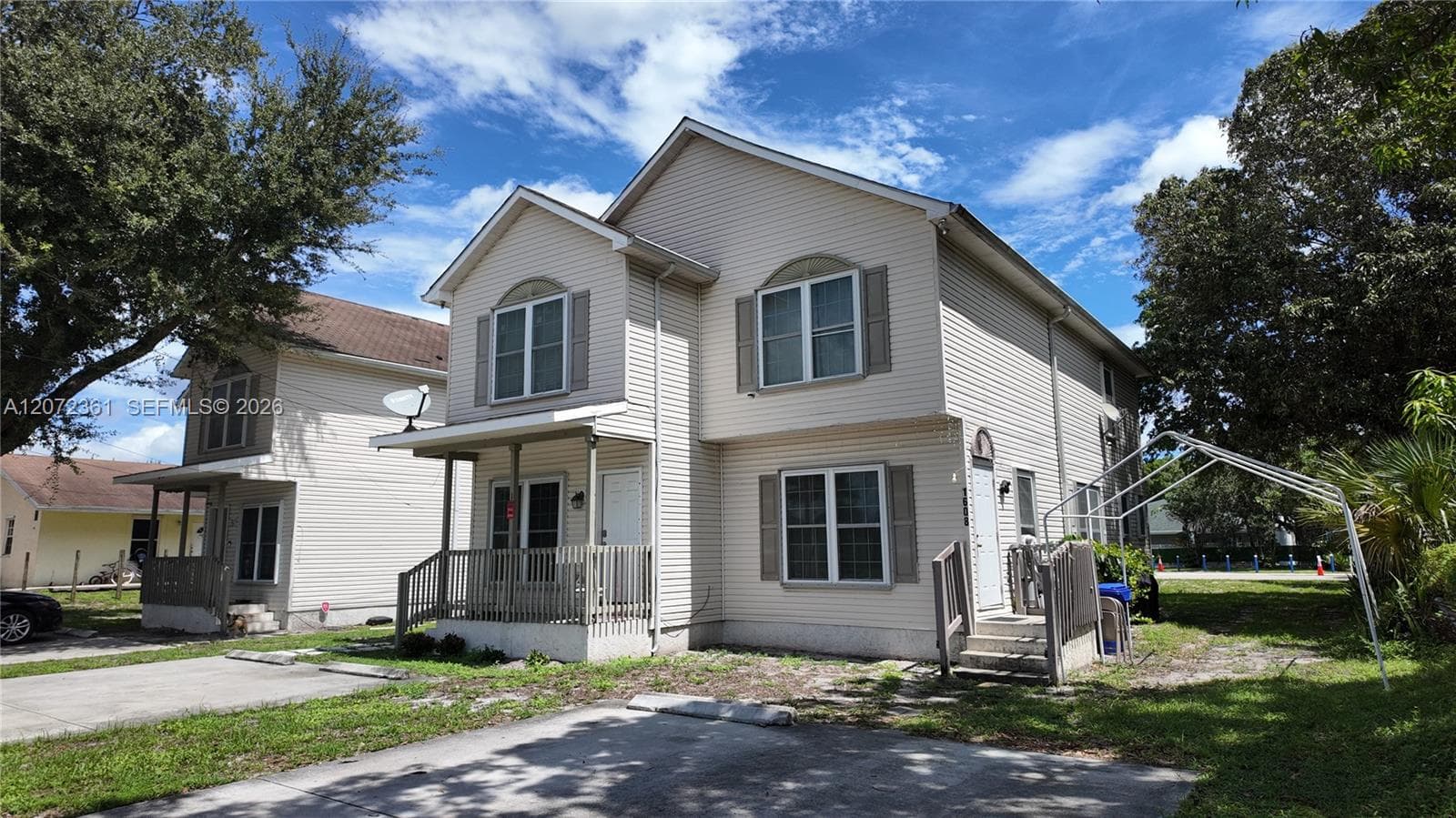 1600 SW 44th Ave