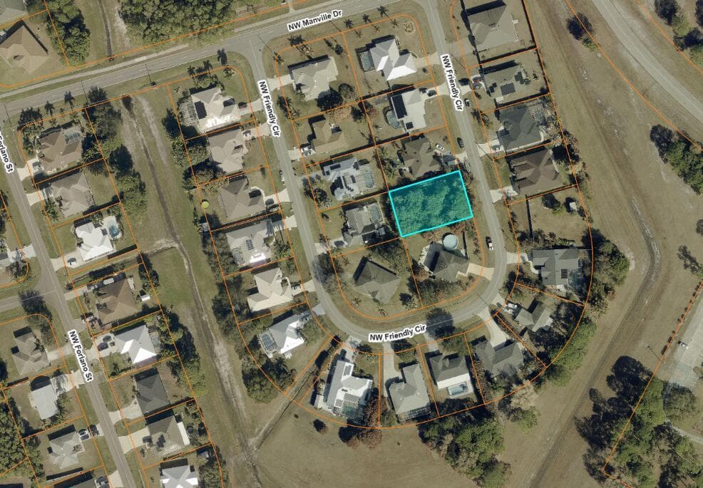6421 NW FRIENDLY Circle