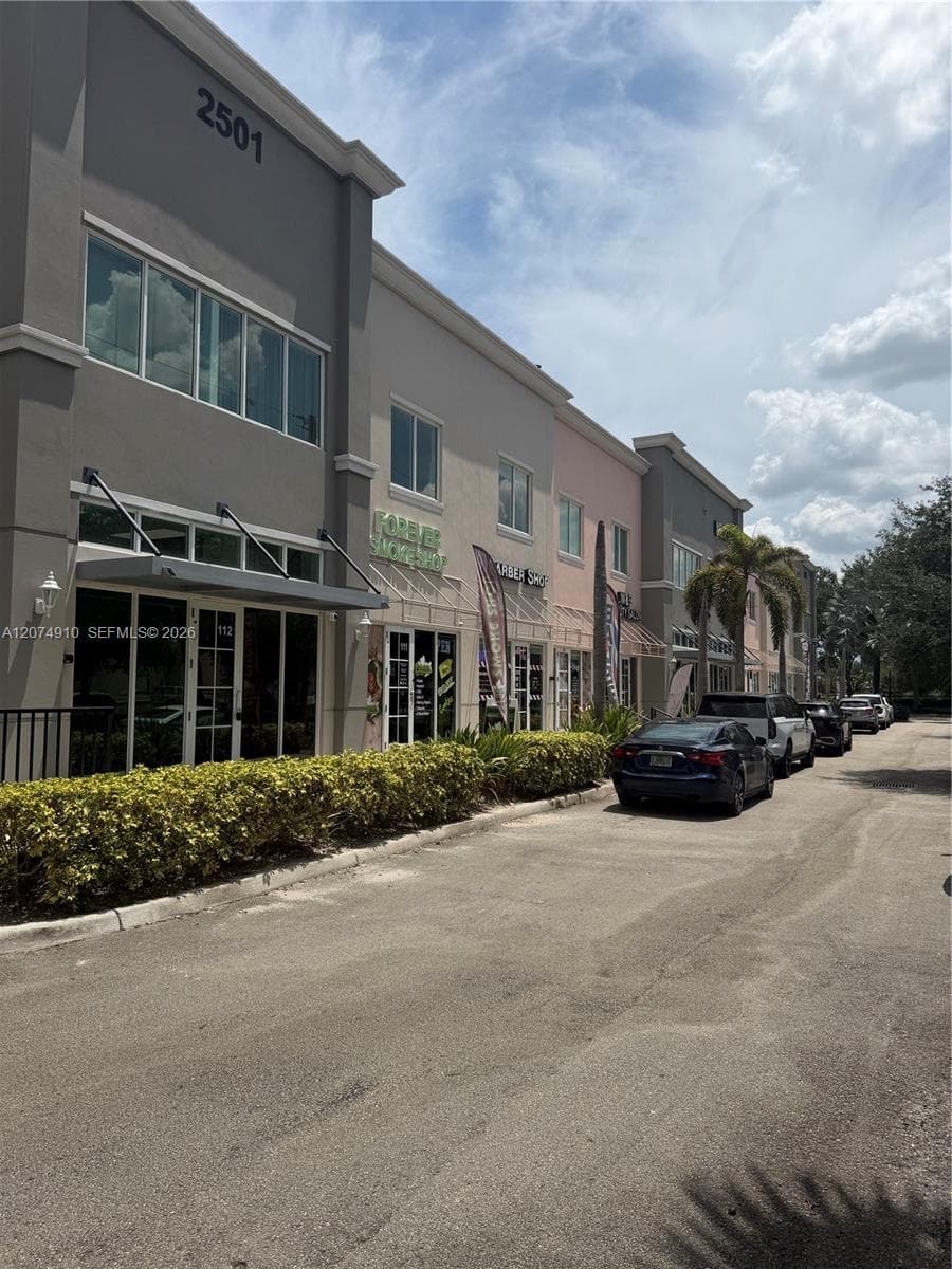 2501 SW 101st Ave # 211