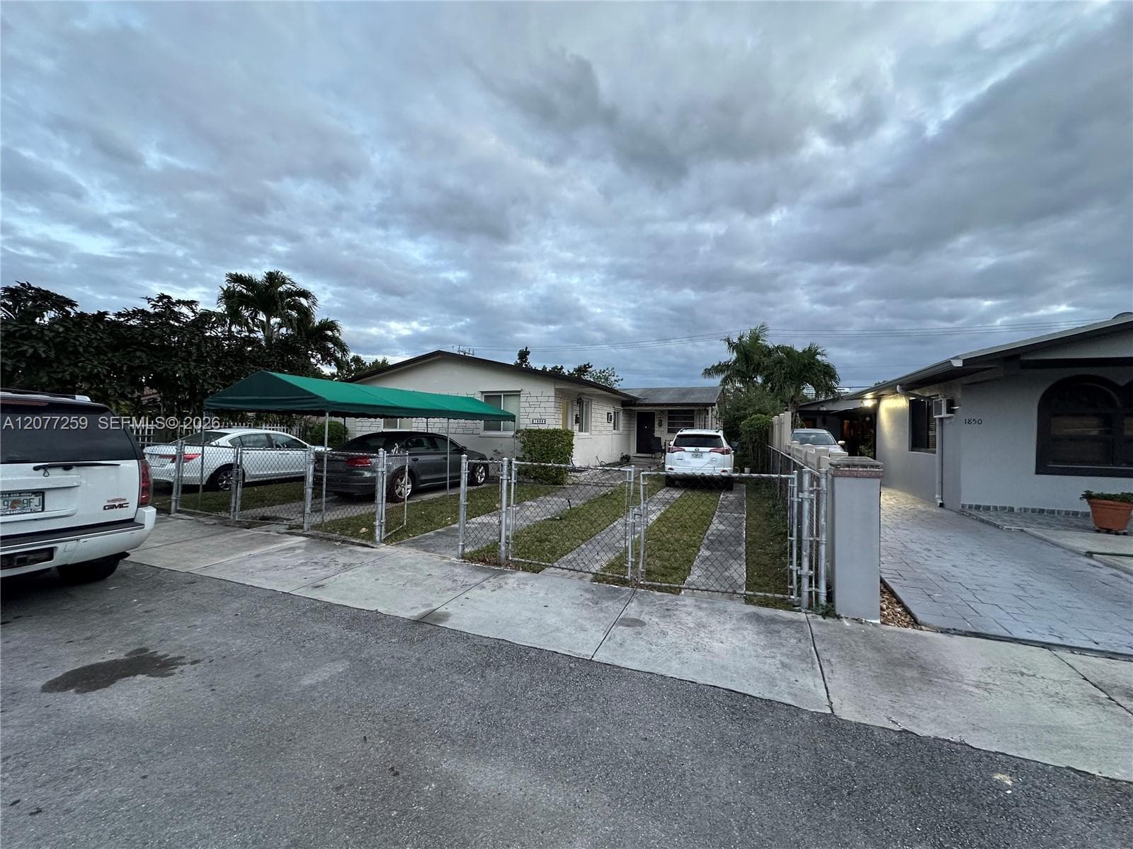 1838 NW 18th St