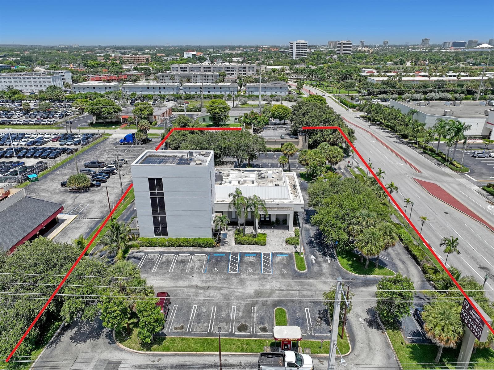 2701 OKEECHOBEE Boulevard