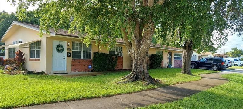 738 SW 5TH Avenue