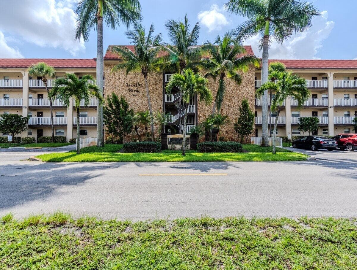 1700 NW 58th Terrace # 2B