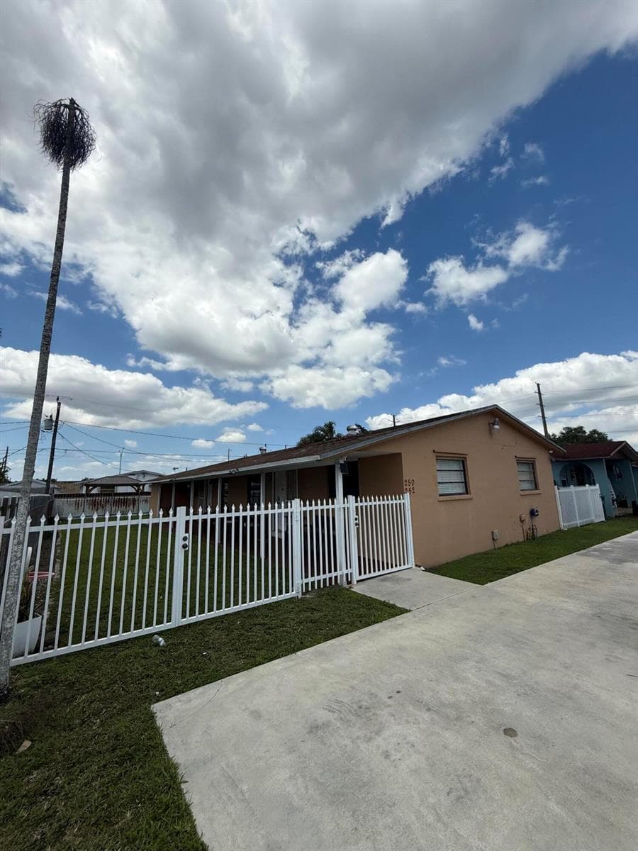 250 SW 76th Court